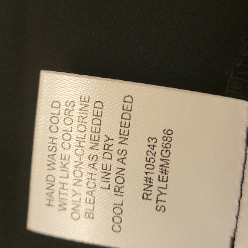 Bobeau light weight draped jacket. Black size small - Picture 9 of 9